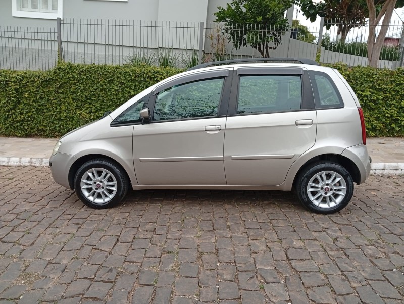 FIAT IDEA ELX 1.4 2009/2010 ALTERNATIVA VEÍCULOS LAJEADO / Carros no Vale