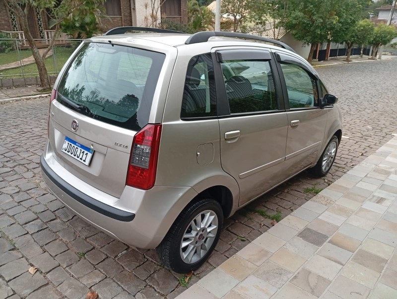 FIAT IDEA ELX 1.4 2009/2010 ALTERNATIVA VEÍCULOS LAJEADO / Carros no Vale