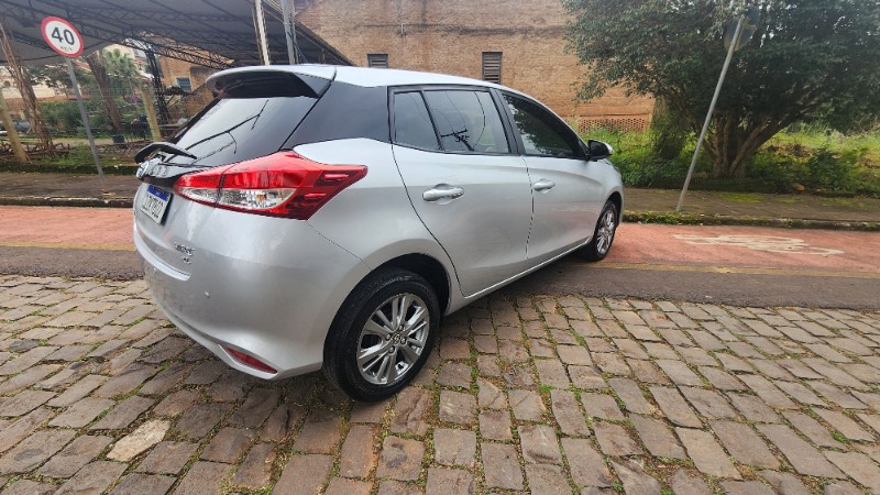 TOYOTA YARIS 1.3 XL LIVE 2019/2018 FERNANDO AUTOMÓVEIS | REVENDA DE CARROS ARROIO DO MEIO ARROIO DO MEIO / Carros no Vale