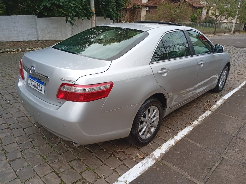 TOYOTA CAMRY XLE 3.5 2010/2010 ALTERNATIVA VEÍCULOS LAJEADO / Carros no Vale