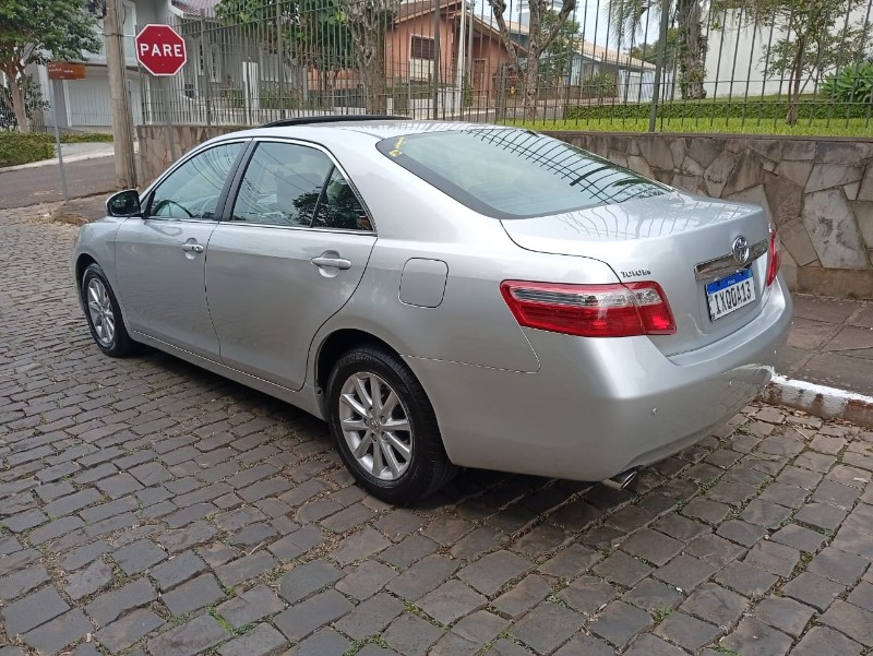 TOYOTA CAMRY XLE 3.5 2010/2010 ALTERNATIVA VEÍCULOS LAJEADO / Carros no Vale