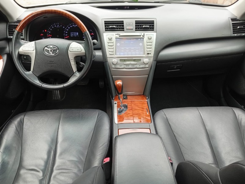 TOYOTA CAMRY XLE 3.5 2010/2010 ALTERNATIVA VEÍCULOS LAJEADO / Carros no Vale