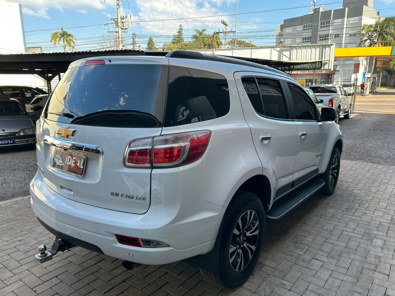 CHEVROLET TRAILBLAZER LTZ 2.8 2018/2018 IDEAL VEÍCULOS LAJEADO / Carros no Vale