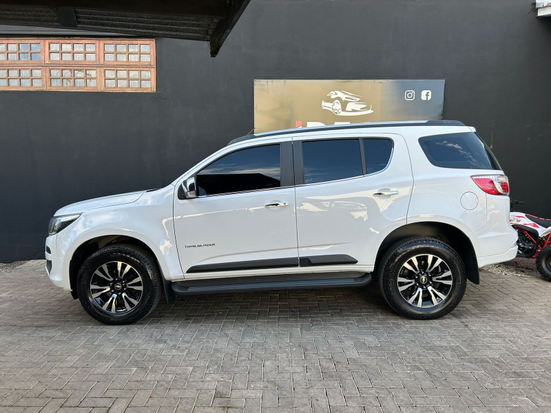 CHEVROLET TRAILBLAZER LTZ 2.8 2018/2018 IDEAL VEÍCULOS LAJEADO / Carros no Vale