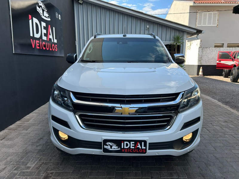 CHEVROLET TRAILBLAZER LTZ 2.8 2018/2018 IDEAL VEÍCULOS LAJEADO / Carros no Vale