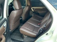 TOYOTA SW4 SRX 2.8 TURBO /2017 IDEAL VEÍCULOS LAJEADO / Carros no Vale