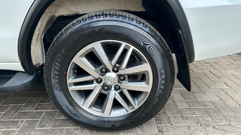 TOYOTA SW4 SRX 2.8 TURBO /2017 IDEAL VEÍCULOS LAJEADO / Carros no Vale