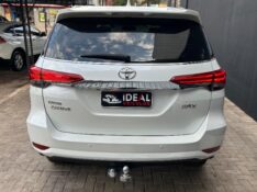 TOYOTA SW4 SRX 2.8 TURBO /2017 IDEAL VEÍCULOS LAJEADO / Carros no Vale