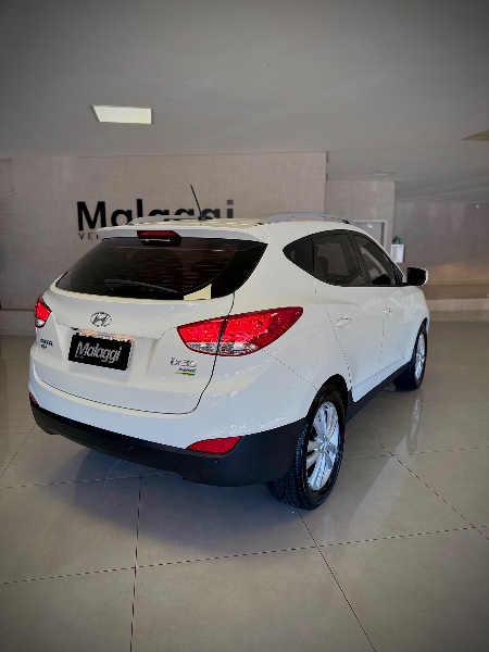 HYUNDAI IX35 2.0 16V FLEX 4P AUTOMATICO 2014/2015 MALAGGI VEÍCULOS ENCANTADO / Carros no Vale