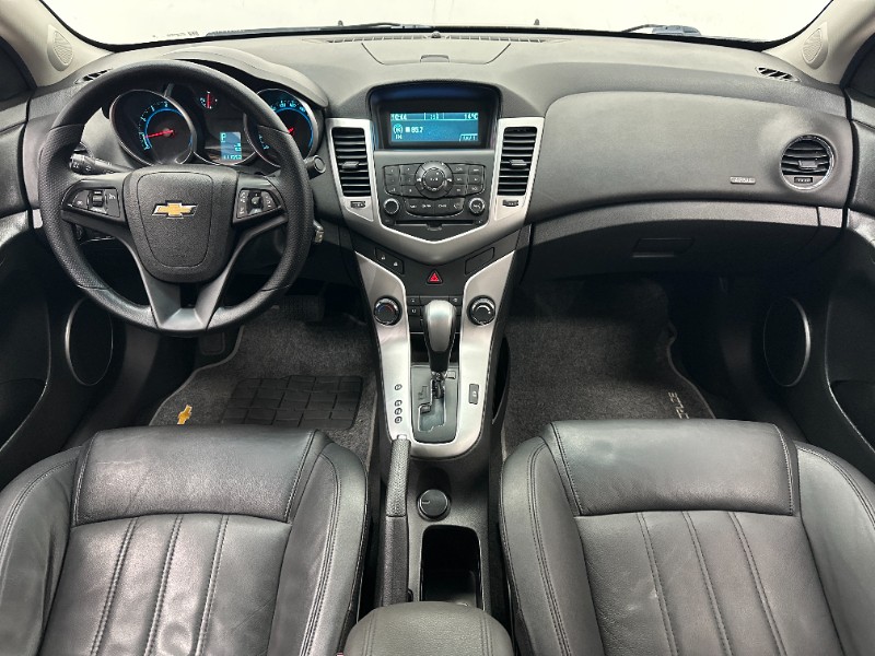 CHEVROLET CRUZE LT 1.8 16V FLEXPOWER 4P AUT. 2014/2014 MAIS FÁCIL VEÍCULOS SANTA CRUZ DO SUL / Carros no Vale