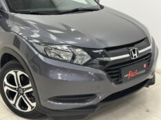 HONDA HR-V 1.8 16V FLEX LX 4P AUTOMÁTICO 2015/2016 MAIS FÁCIL VEÍCULOS SANTA CRUZ DO SUL / Carros no Vale