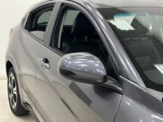 HONDA HR-V 1.8 16V FLEX LX 4P AUTOMÁTICO 2015/2016 MAIS FÁCIL VEÍCULOS SANTA CRUZ DO SUL / Carros no Vale
