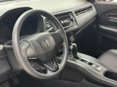 HONDA HR-V 1.8 16V FLEX LX 4P AUTOMÁTICO 2015/2016 MAIS FÁCIL VEÍCULOS SANTA CRUZ DO SUL / Carros no Vale