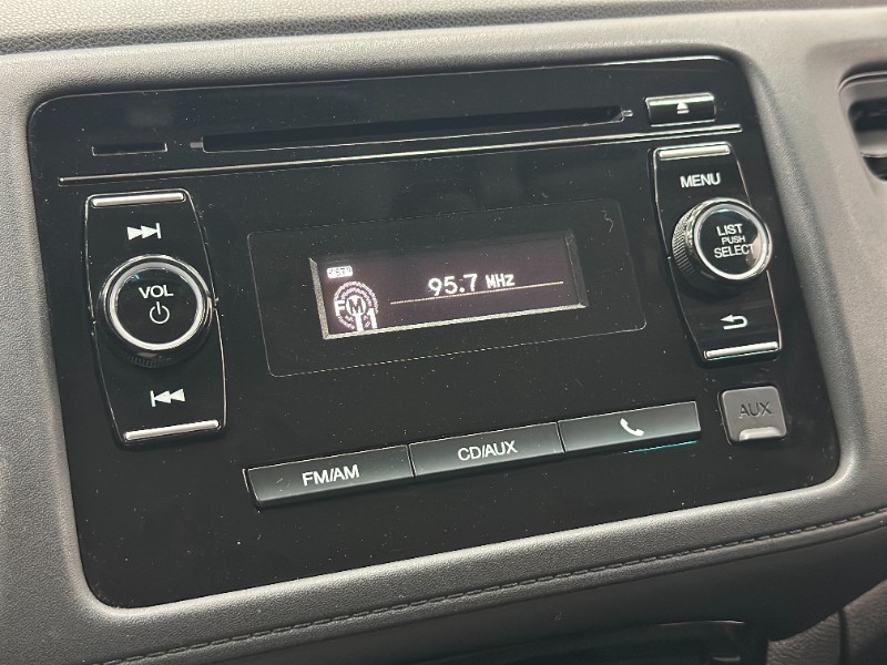 HONDA HR-V 1.8 16V FLEX LX 4P AUTOMÁTICO 2015/2016 MAIS FÁCIL VEÍCULOS SANTA CRUZ DO SUL / Carros no Vale