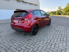 FORD FIESTA 1.6 TITANIUM 2015/2015 ELY AUTOMÓVEIS LAJEADO / Carros no Vale