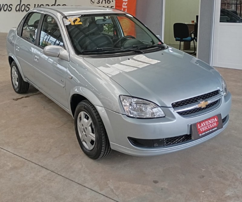 CHEVROLET CLASSIC LS 1.0 2011/2012 LAVENDA VEÍCULOS ARROIO DO MEIO / Carros no Vale