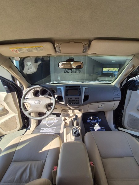 TOYOTA HILUX SW4 3.0 SRV 4X4 16V /2007 DE CONTO AUTOMÓVEIS SARANDI / Carros no Vale