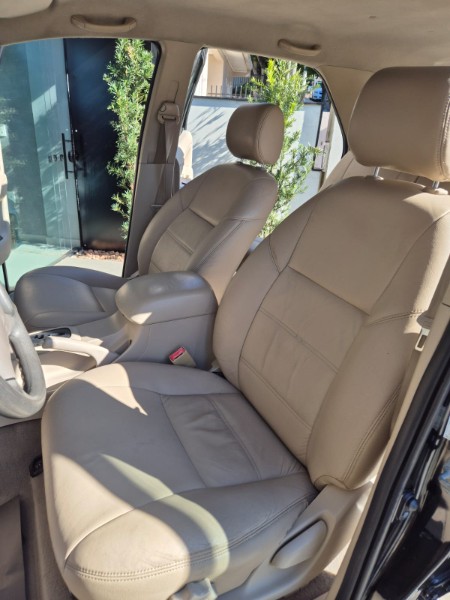 TOYOTA HILUX SW4 3.0 SRV 4X4 16V /2007 DE CONTO AUTOMÓVEIS SARANDI / Carros no Vale