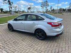 FORD FOCUS SEDAN 2.0 16V/2.0 16V FLEX 4P AUT. /2014 NEURI VEÍCULOS LAJEADO / Carros no Vale