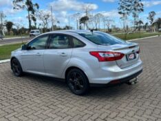 FORD FOCUS SEDAN 2.0 16V/2.0 16V FLEX 4P AUT. /2014 NEURI VEÍCULOS LAJEADO / Carros no Vale