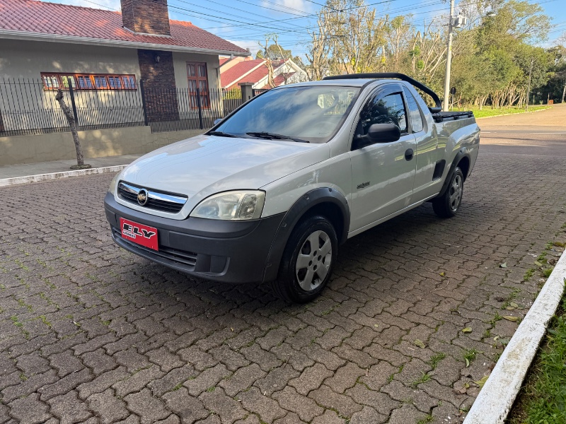 CHEVROLET MONTANA 1.4 8V CONQUEST ECONOFLEX 2010/2010 ELY AUTOMÓVEIS LAJEADO / Carros no Vale