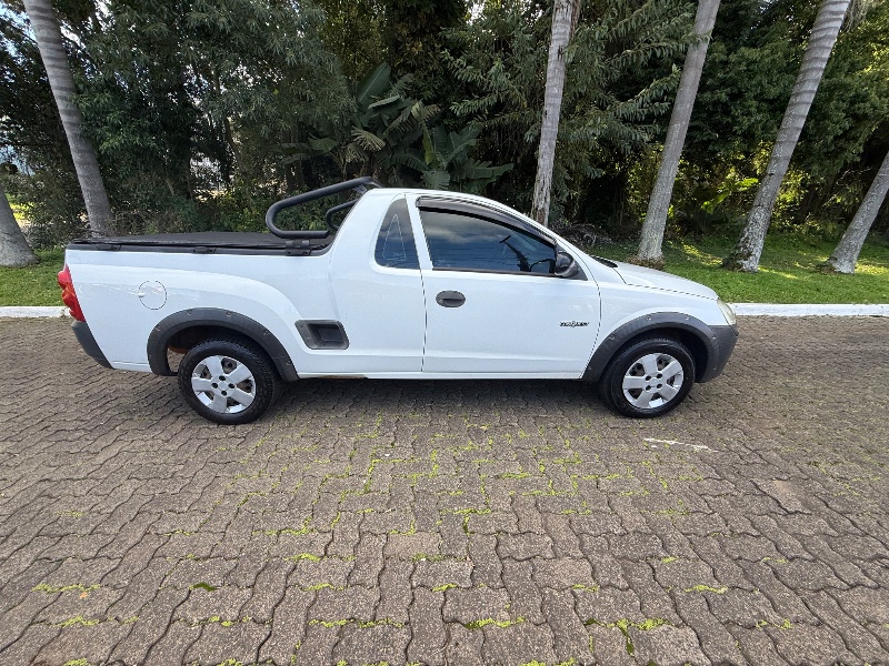 CHEVROLET MONTANA 1.4 8V CONQUEST ECONOFLEX 2010/2010 ELY AUTOMÓVEIS LAJEADO / Carros no Vale