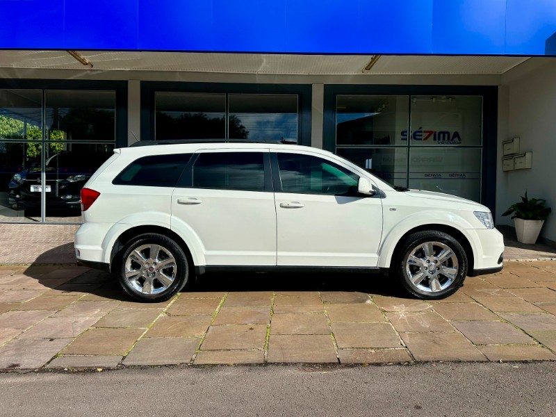 FIAT FREEMONT PRECISION 2.4 7 LUGARES 2013/2014 SÉTIMA VEÍCULOS GUAPORÉ / Carros no Vale