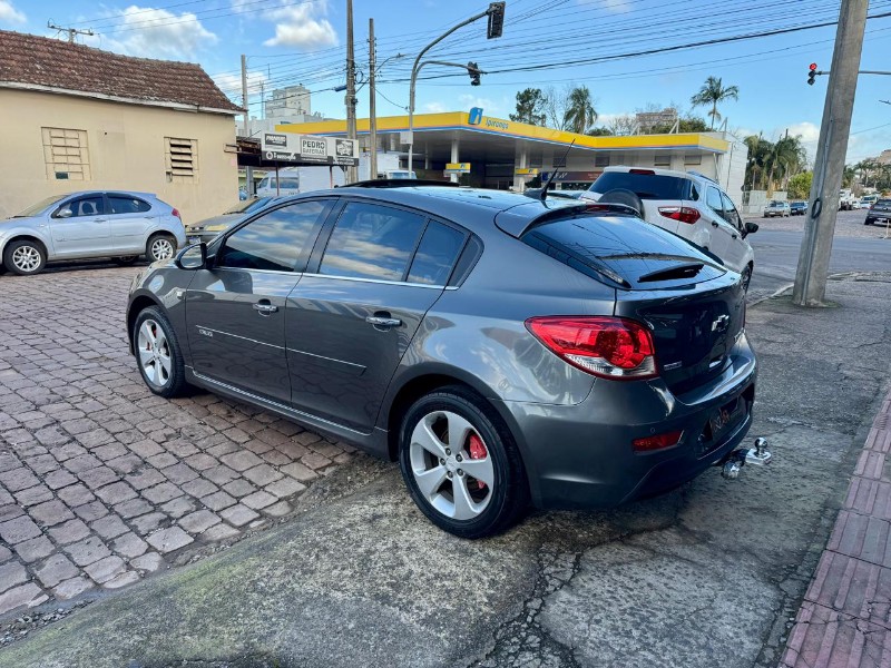 CHEVROLET CRUZE 1.8 LTZ SPORT6 16V FLEX 4P AUTOMÁTICO 2013/2014 AR MULTIMARCAS VENÂNCIO AIRES / Carros no Vale