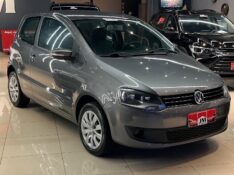 VOLKSWAGEN FOX1.0 GII 2011/2011 JM AUTOMÓVEIS VENÂNCIO AIRES / Carros no Vale
