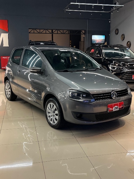 VOLKSWAGEN FOX1.0 GII 2011/2011 JM AUTOMÓVEIS VENÂNCIO AIRES / Carros no Vale