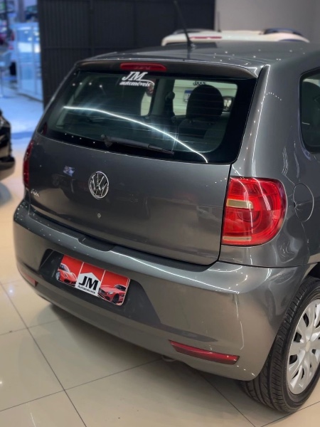 VOLKSWAGEN FOX1.0 GII 2011/2011 JM AUTOMÓVEIS VENÂNCIO AIRES / Carros no Vale