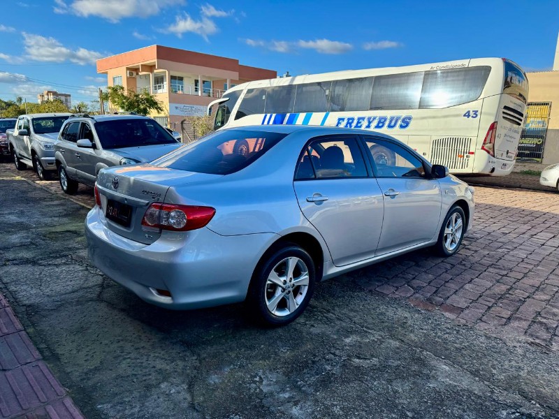 TOYOTA COROLLA XEI 2.0 FLEX 16V AUT. 2013/2014 AR MULTIMARCAS VENÂNCIO AIRES / Carros no Vale