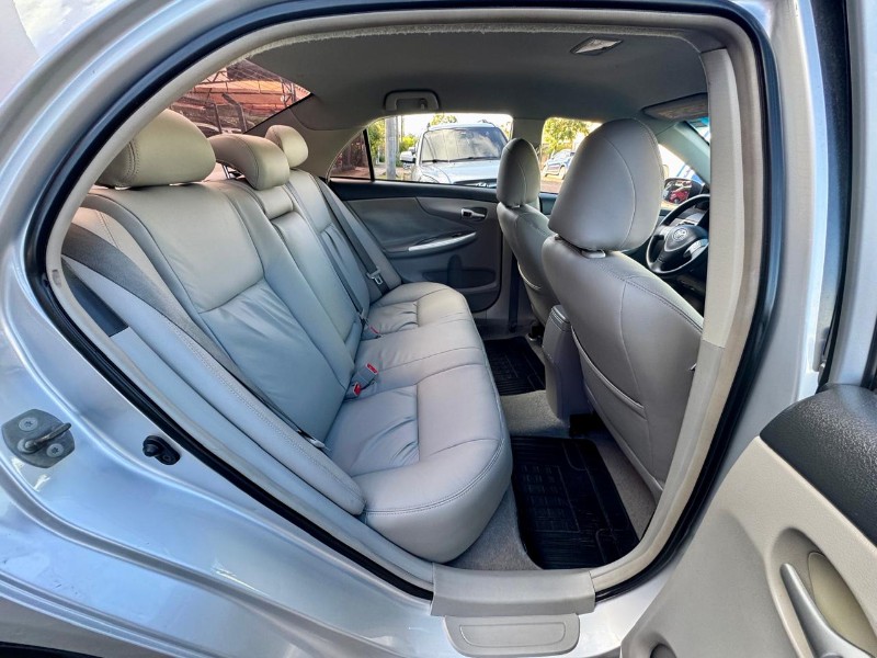 TOYOTA COROLLA XEI 2.0 FLEX 16V AUT. 2013/2014 AR MULTIMARCAS VENÂNCIO AIRES / Carros no Vale