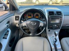 TOYOTA COROLLA XEI 2.0 FLEX 16V AUT. 2013/2014 AR MULTIMARCAS VENÂNCIO AIRES / Carros no Vale