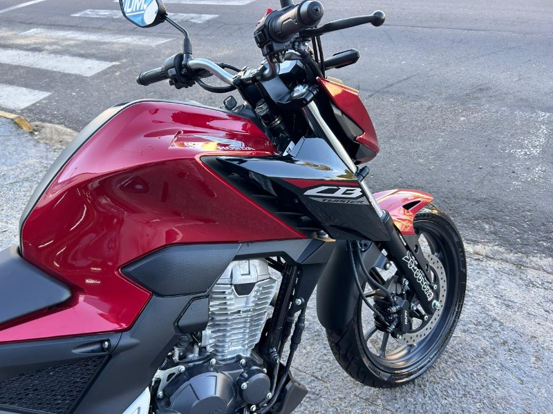 HONDA MOTOS CB 300F TWISTER ABS 2025/2025 LS MULTIMARCAS VENÂNCIO AIRES / Carros no Vale