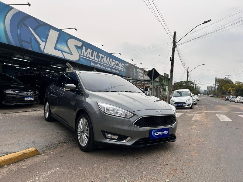 FORD FOCUS 2.0 16V/SE/SE PLUS FLEX 5P AUT. 2016/2016 LS MULTIMARCAS VENÂNCIO AIRES / Carros no Vale