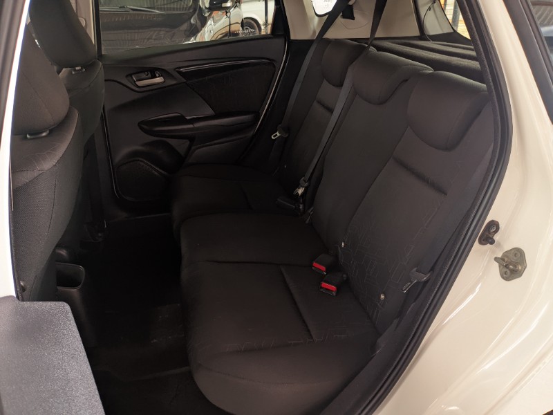 HONDA FIT 1.5 EX 16V CVT 2014/2015 RICARDO VEÍCULOS TEUTÔNIA / Carros no Vale