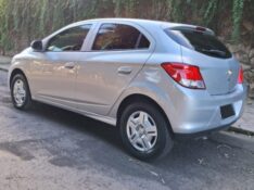 CHEVROLET ONIX 1.0 LT 2014/2014 STOPCAR MULTIMARCAS ESTRELA / Carros no Vale
