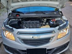 CHEVROLET ONIX 1.0 LT 2014/2014 STOPCAR MULTIMARCAS ESTRELA / Carros no Vale