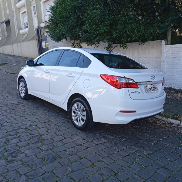 HYUNDAI HB20 COMF 1.6 AUT. 2017/2018 ALTERNATIVA VEÍCULOS LAJEADO / Carros no Vale