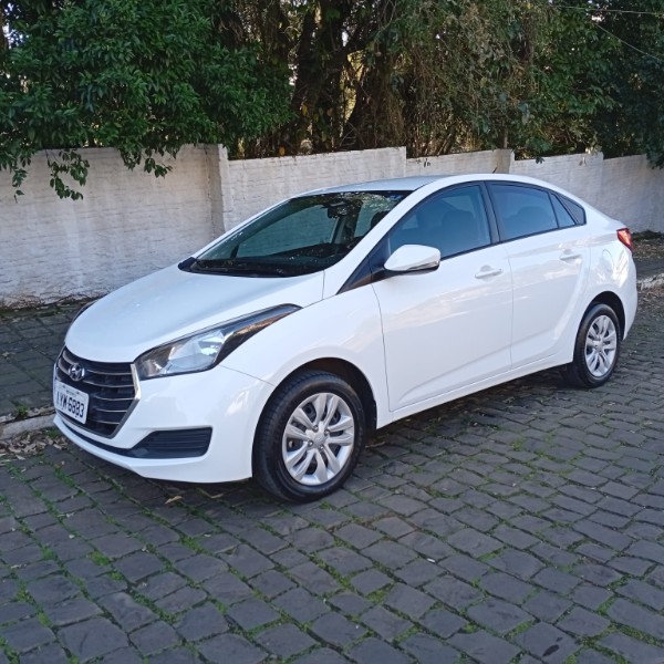 HYUNDAI HB20 COMF 1.6 AUT. 2017/2018 ALTERNATIVA VEÍCULOS LAJEADO / Carros no Vale