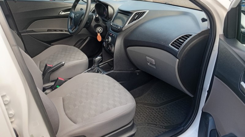 HYUNDAI HB20 COMF 1.6 AUT. 2017/2018 ALTERNATIVA VEÍCULOS LAJEADO / Carros no Vale