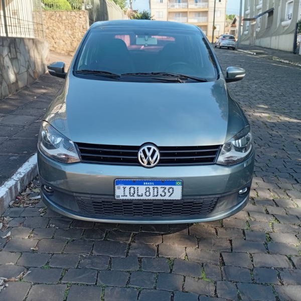 VOLKSWAGEN FOX PRIME 1.6 2009/2010 ALTERNATIVA VEÍCULOS LAJEADO / Carros no Vale
