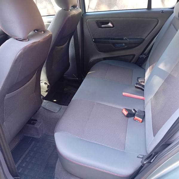 VOLKSWAGEN FOX PRIME 1.6 2009/2010 ALTERNATIVA VEÍCULOS LAJEADO / Carros no Vale