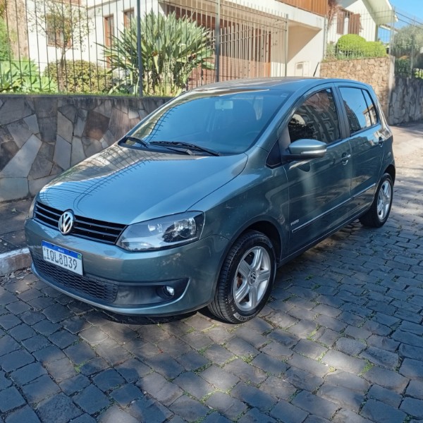 VOLKSWAGEN FOX PRIME 1.6 2009/2010 ALTERNATIVA VEÍCULOS LAJEADO / Carros no Vale