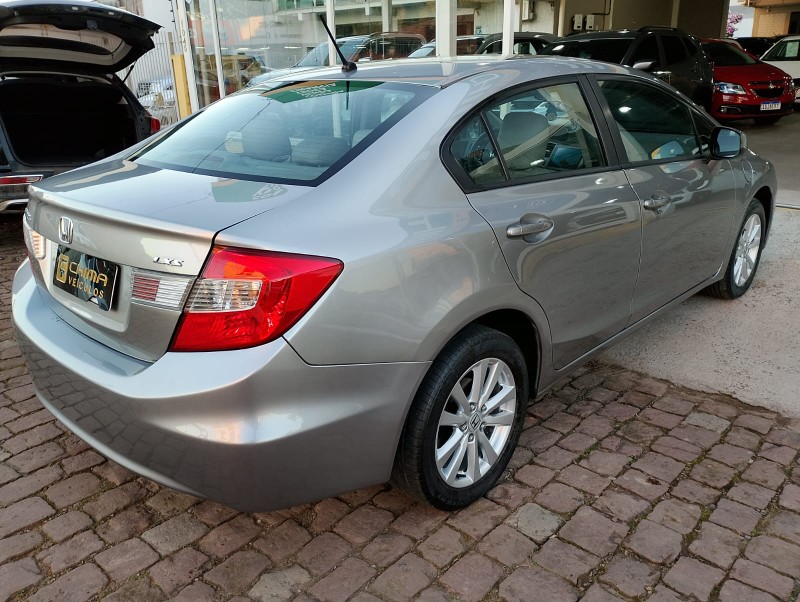 HONDA CIVIC 1.8 LXS 16V /2014 CHIMA VEÍCULOS VENÂNCIO AIRES / Carros no Vale
