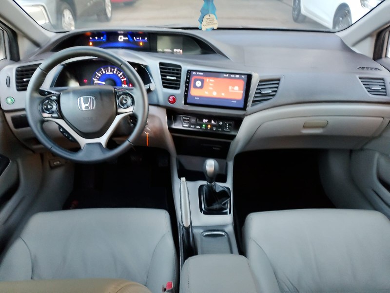 HONDA CIVIC 1.8 LXS 16V /2014 CHIMA VEÍCULOS VENÂNCIO AIRES / Carros no Vale