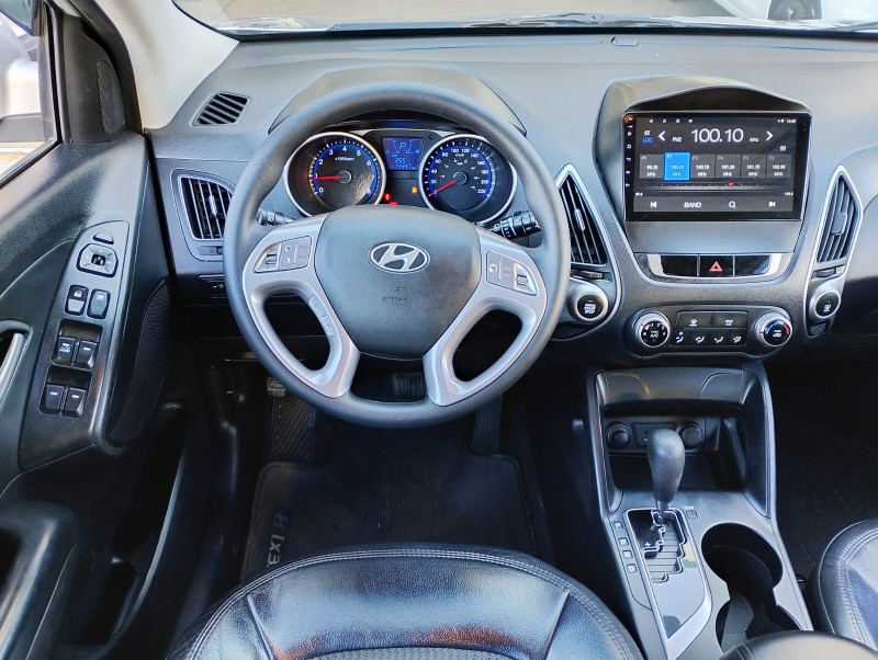 HYUNDAI IX35 2.0 GL /2015 CHIMA VEÍCULOS VENÂNCIO AIRES / Carros no Vale