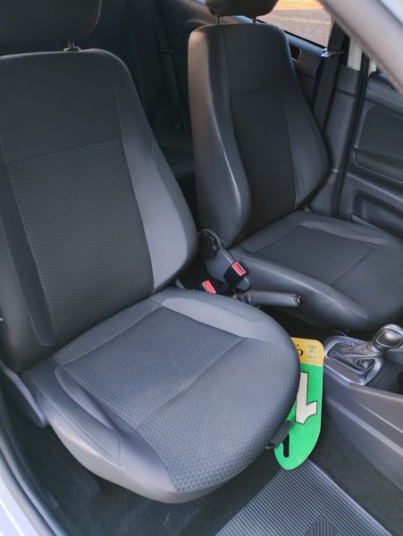 VOLKSWAGEN VOYAGE 1.6 MSI /2019 CHIMA VEÍCULOS VENÂNCIO AIRES / Carros no Vale
