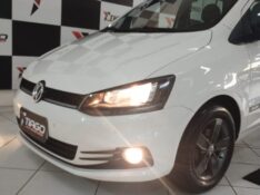 VOLKSWAGEN FOX RUN 1.6 8V 2017/2017 TIAGO AUTOMÓVEIS VENÂNCIO AIRES / Carros no Vale